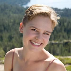 Meet your Posher, Becca